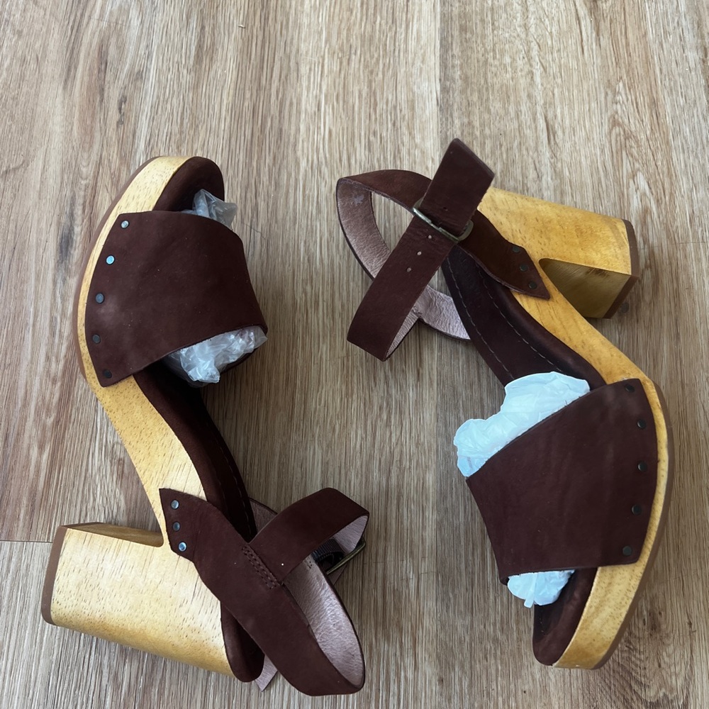 Madewell Dark Brown / Crimson Leather Wooden Block Heels
